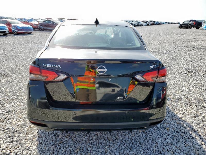  NISSAN VERSA 2023 Черный