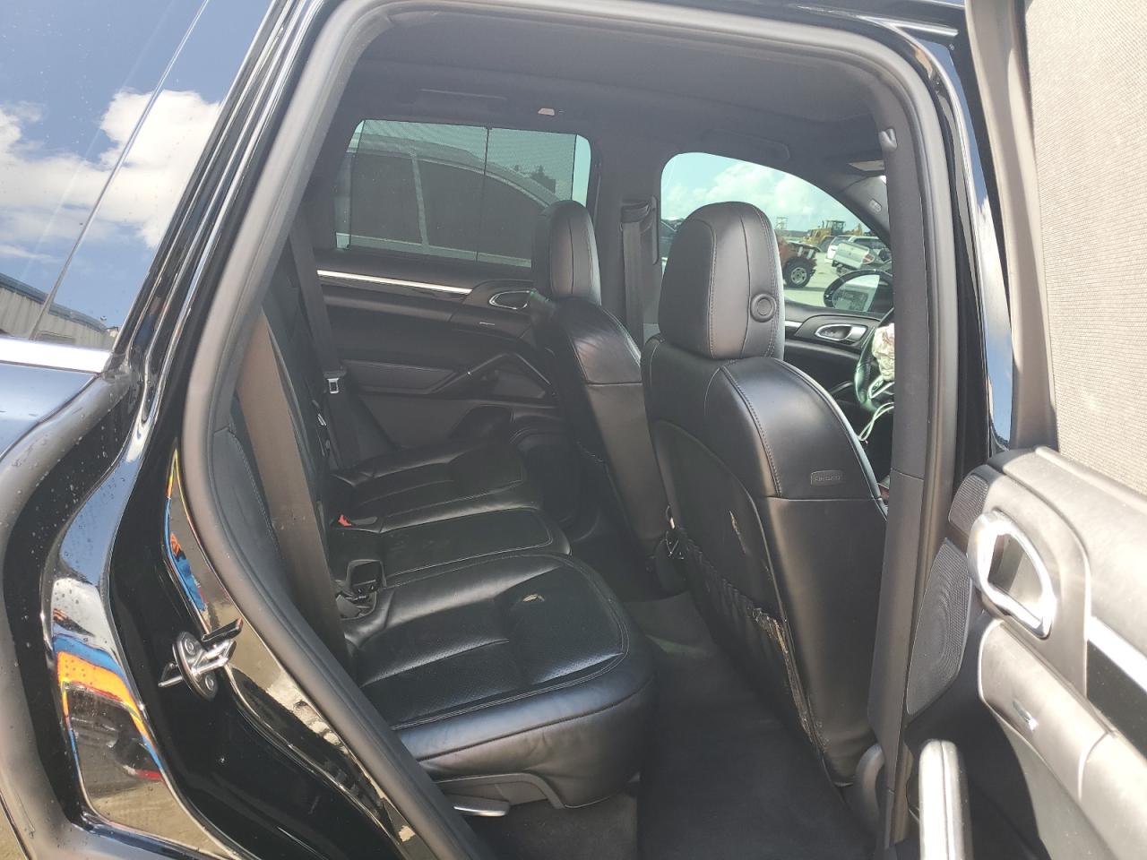 2018 Porsche Cayenne VIN: WP1AA2A27JKA06542 Lot: 62477025