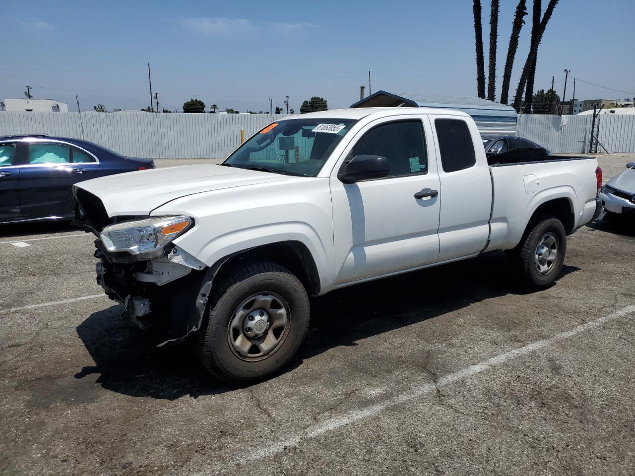 2018 Toyota Tacoma Access Cab на продаже в Van Nuys, CA - Front End