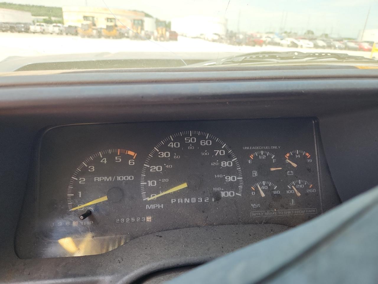 1996 GMC Sierra K1500 VIN: 2GTEK19RXT1557966 Lot: 62871405