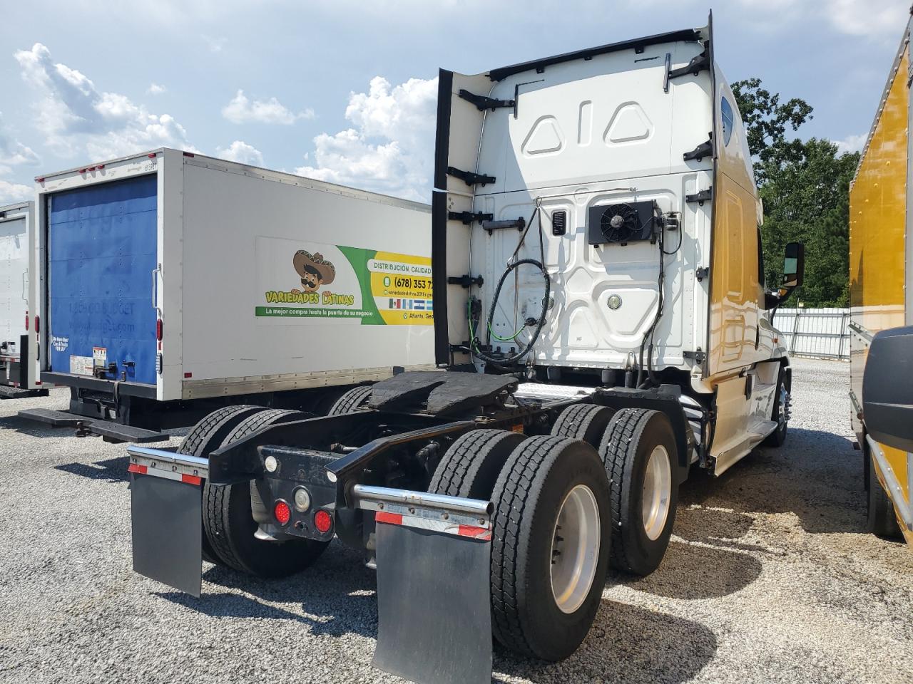 FREIGHTLINER ALL OTHER 2015 VIN 1FUJGLD50FLGL3544 photo 4
