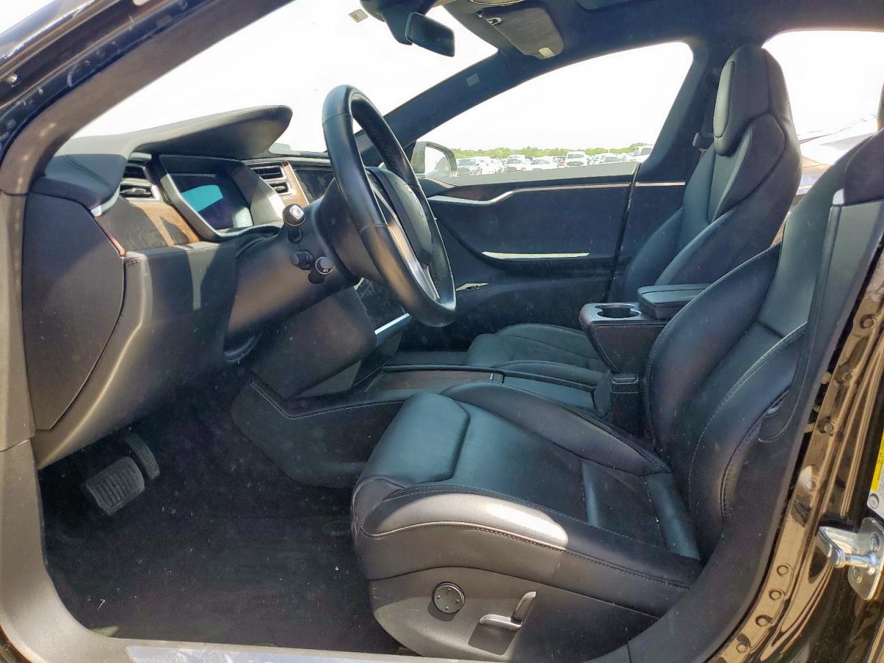 2018 Tesla Model S VIN: 5YJSA1E25JF235938 Lot: 61256185