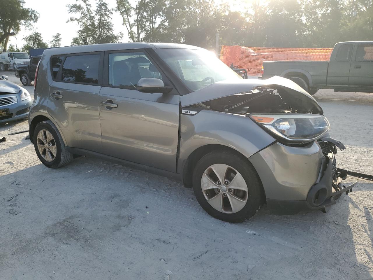 KIA SOUL 2016 VIN KNDJN2A21G7339403 zdjęcie 4