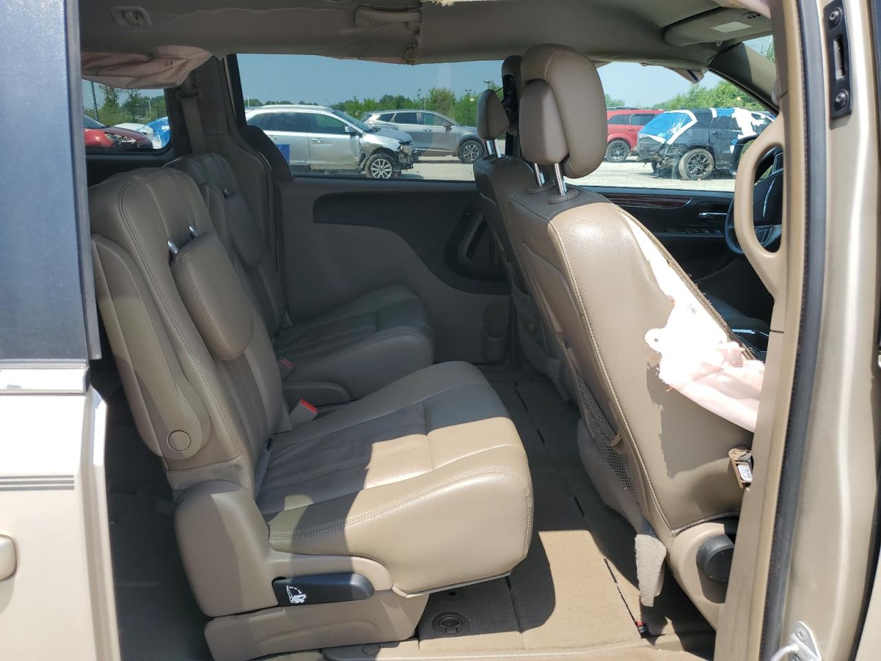 2015 Chrysler Town & Country Touring VIN: 2C4RC1BG7FR565214 Lot: 60509825