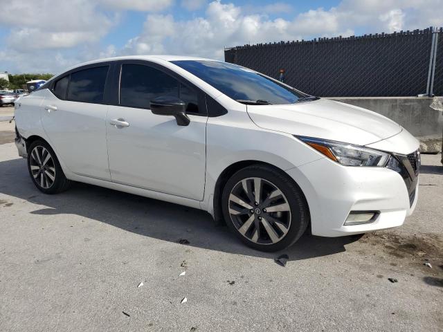  NISSAN VERSA 2021 Biały