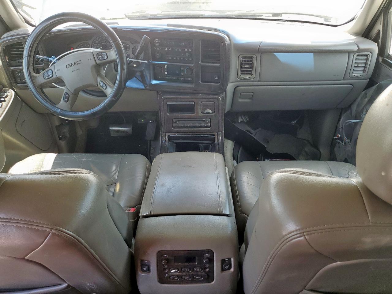 2004 GMC Yukon Denali VIN: 1GKEK63U54J233345 Lot: 62558865