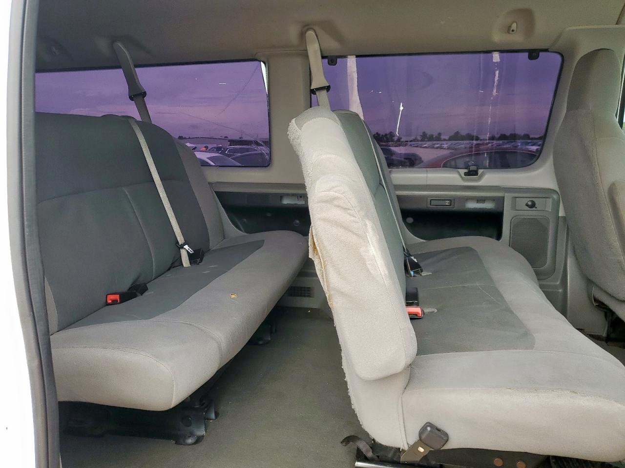 2010 Ford Econoline E350 Super Duty Wagon VIN: 1FBSS3BL0ADA61620 Lot: 61553315