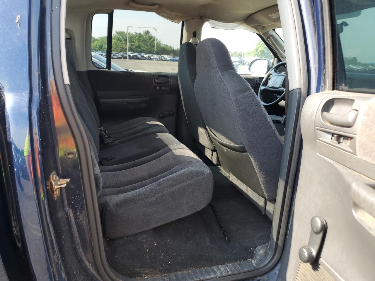 2004 Dodge Dakota Quad Sport VIN: 1D7HG38KX4S782510 Lot: 61768185