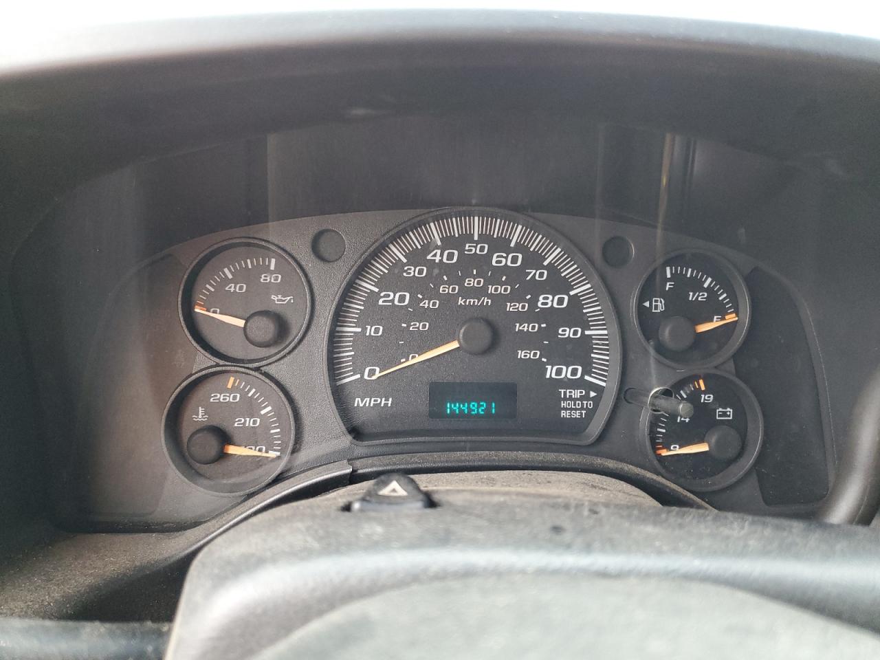 2004 GMC Savana Cutaway G3500 VIN: 1GDJG31U041126633 Lot: 62092365