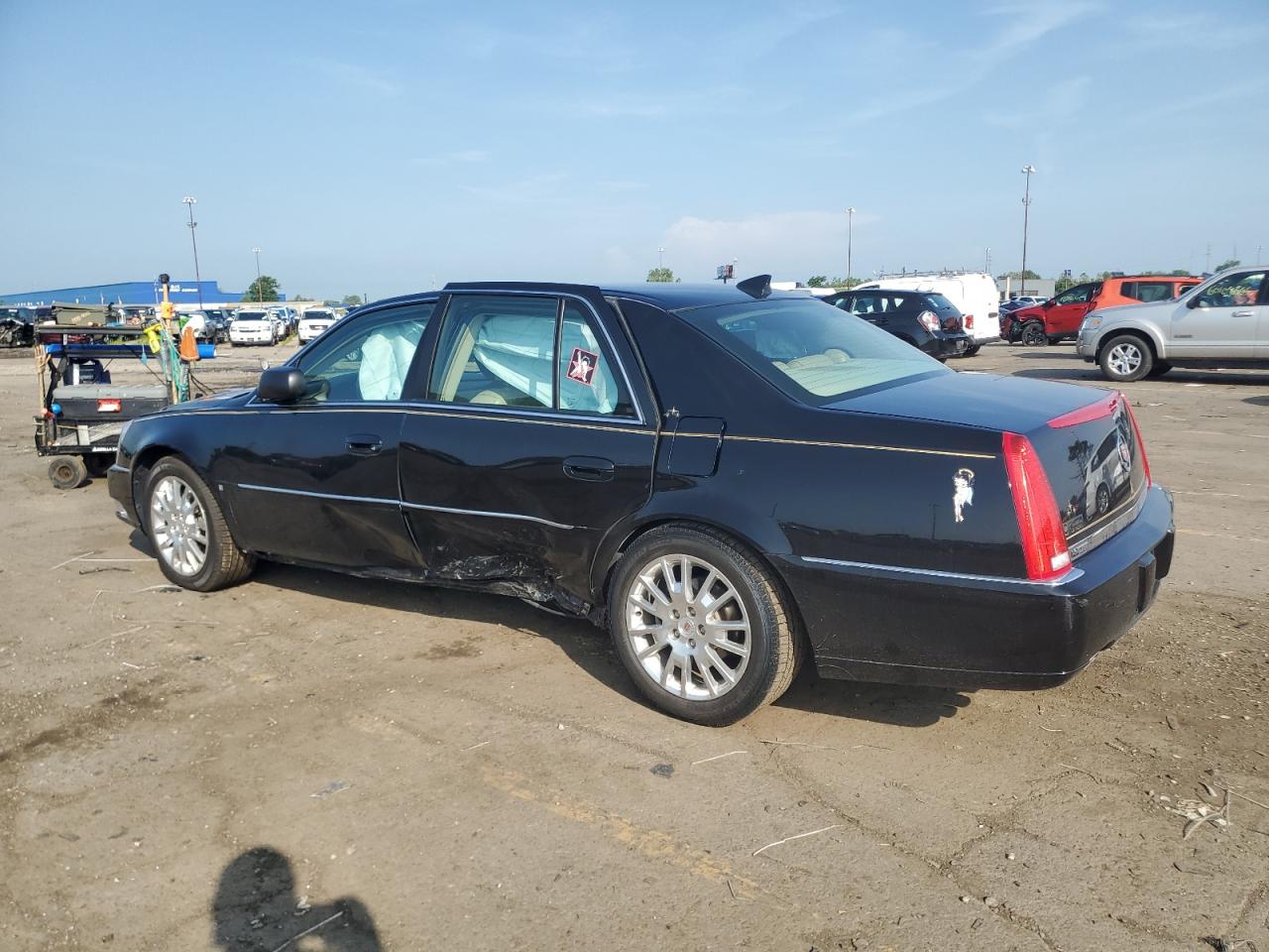 CADILLAC DTS 2009 VIN 1G6KD57Y89U133023 фото 2