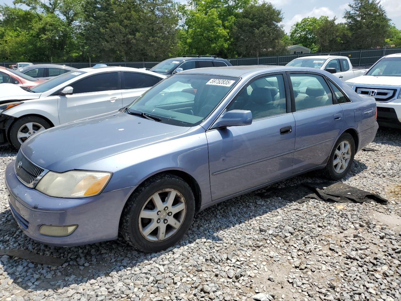 2000 Toyota Avalon Xl for Sale in Madisonville, TN - Rear End