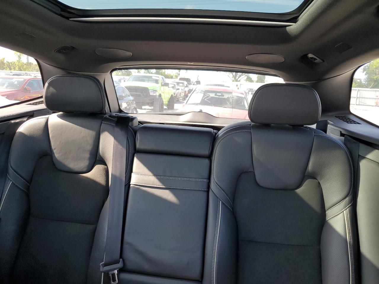 2019 Volvo Xc60 T8 R-Design VIN: YV4BR0DM6K1392004 Lot: 62340885