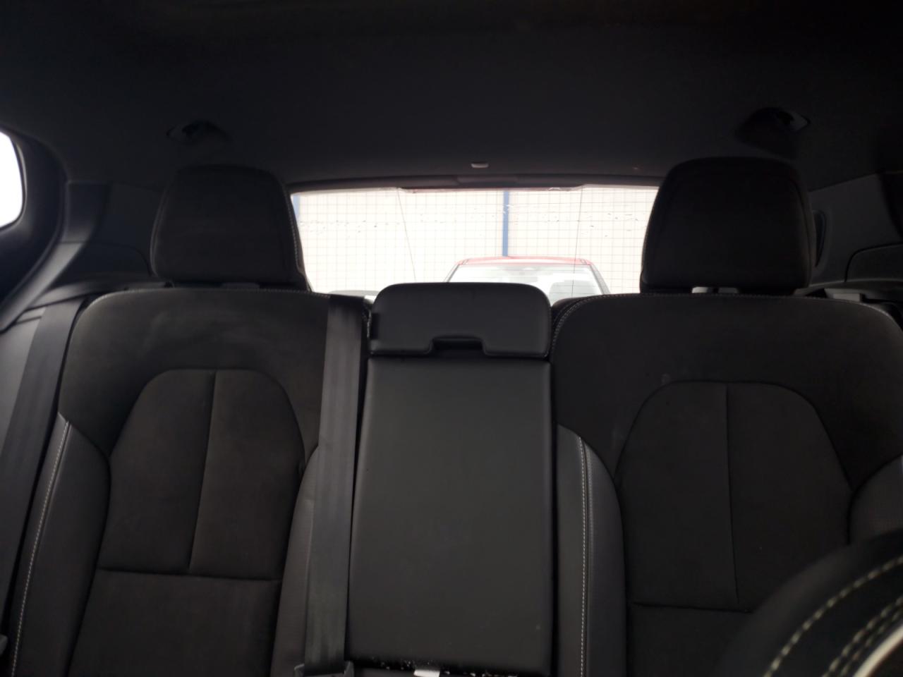 2020 Volvo Xc40 T5 R-Design VIN: YV4162UM4L2337658 Lot: 61304505