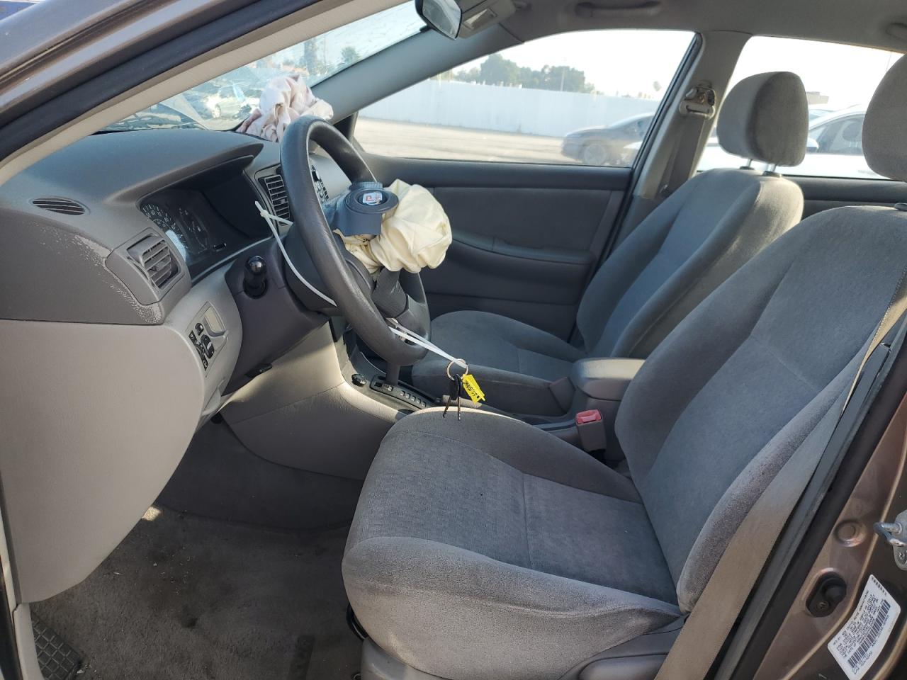 2004 Toyota Corolla Ce VIN: 1NXBR32E24Z235308 Lot: 62009415