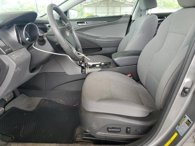  HYUNDAI SONATA 2013 Серебристый