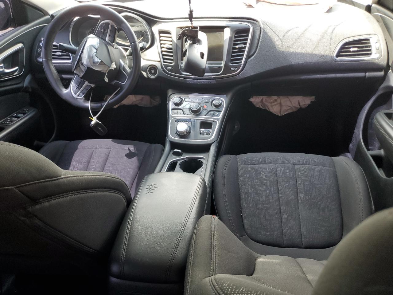2015 Chrysler 200 Limited VIN: 1C3CCCABXFN653330 Lot: 60426505