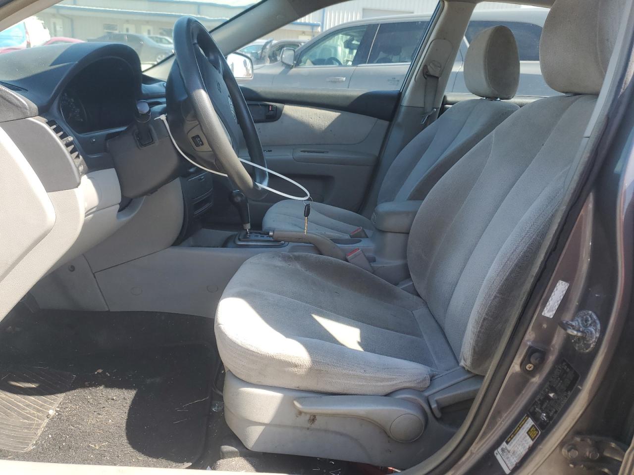 2007 Kia Optima Lx VIN: KNAGE123775143745 Lot: 61564615