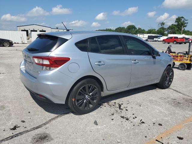  SUBARU IMPREZA 2018 Серебристый