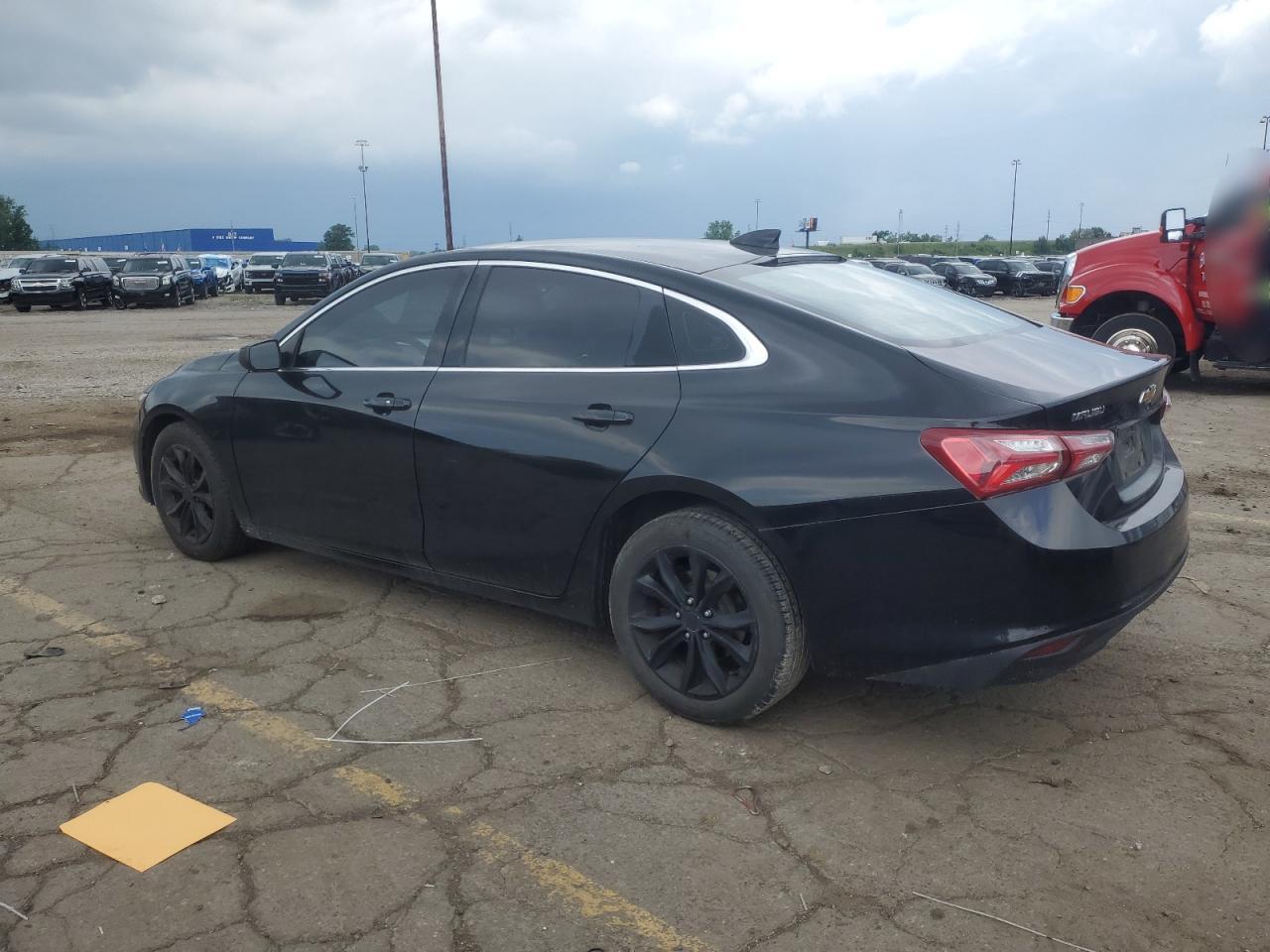 CHEVROLET MALIBU 2019 VIN 1G1ZD5ST3KF168241 фото 2