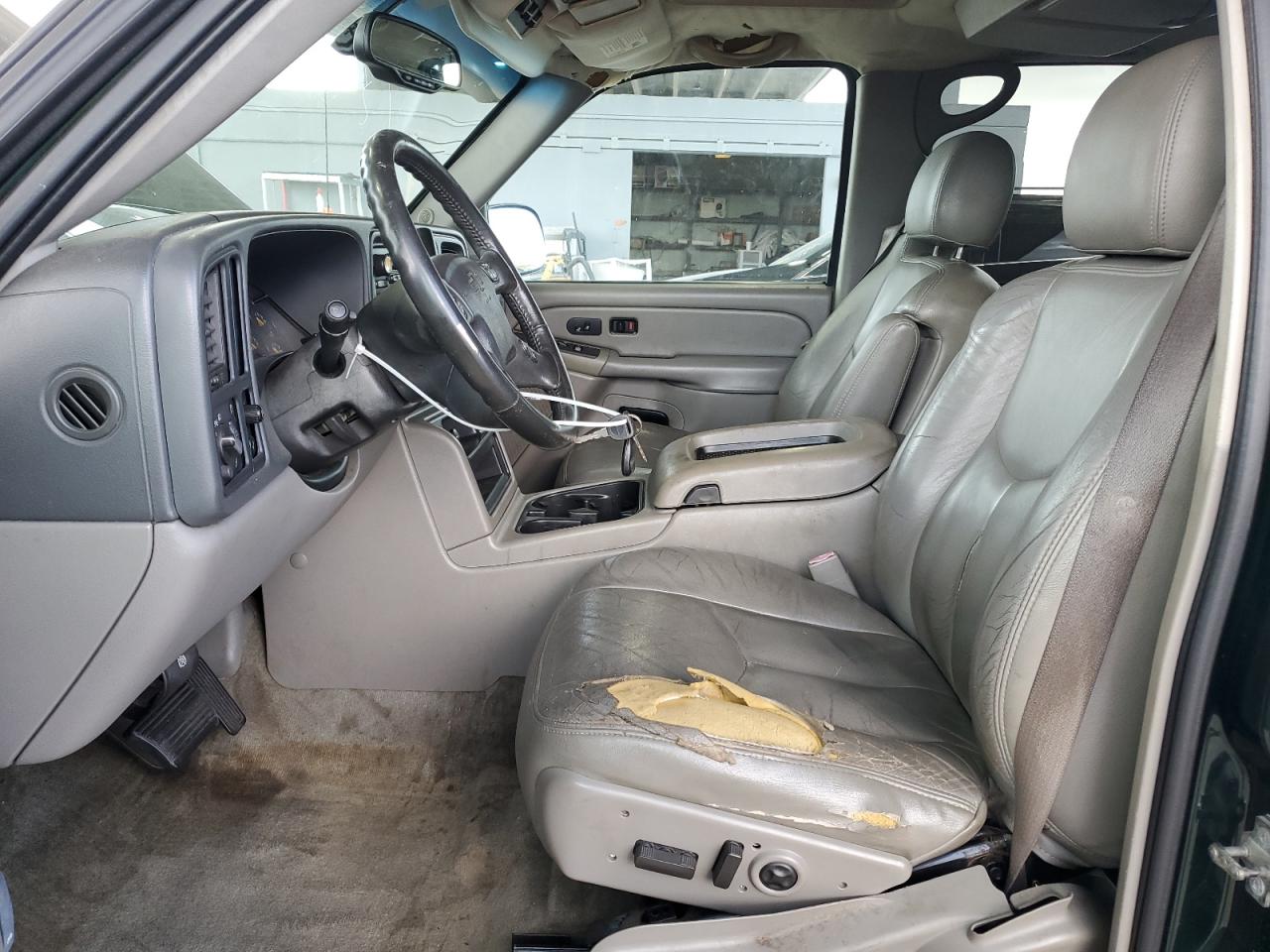 2004 Chevrolet Suburban C1500 VIN: 3GNEC16Z54G285084 Lot: 62018145