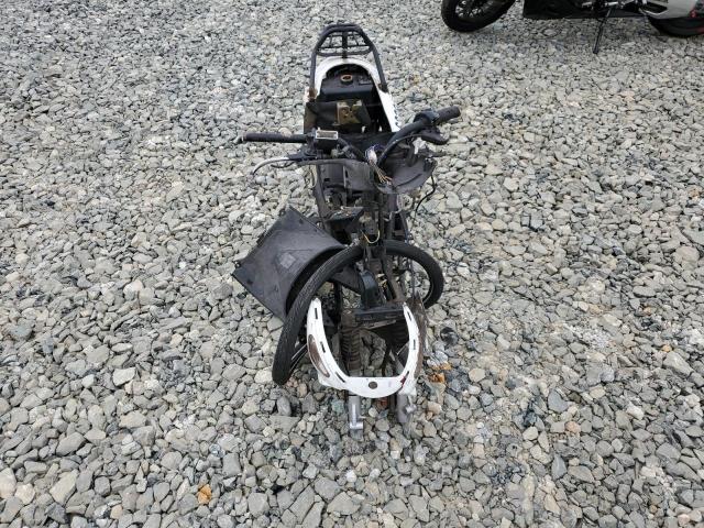 2014 GENUINE SCOOTER CO. BUDDY 125  