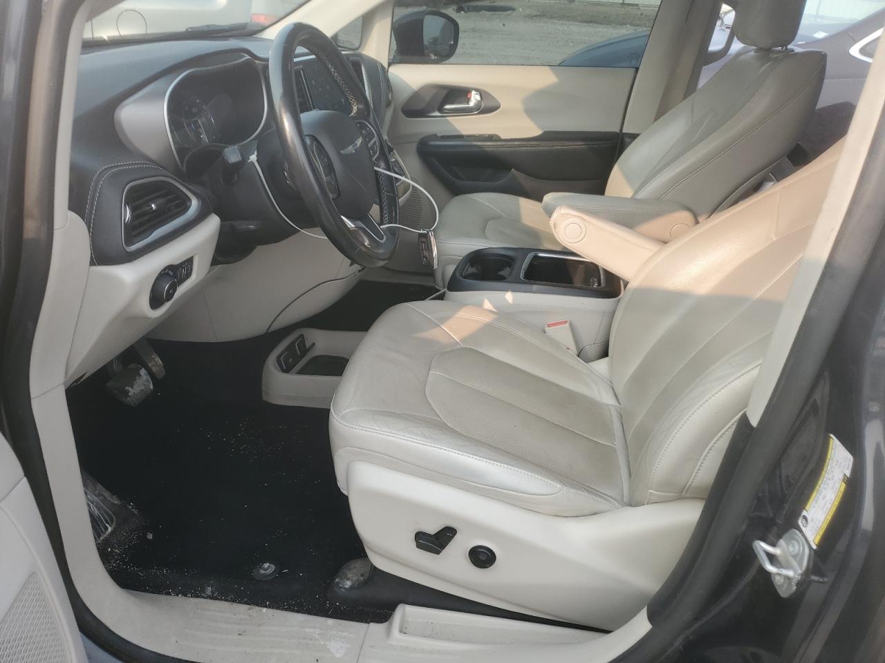 2021 Chrysler Pacifica Touring L VIN: 2C4RC1BG8MR527424 Lot: 59133795