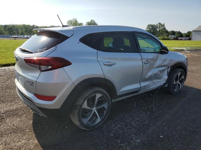  HYUNDAI TUCSON 2017 Silver