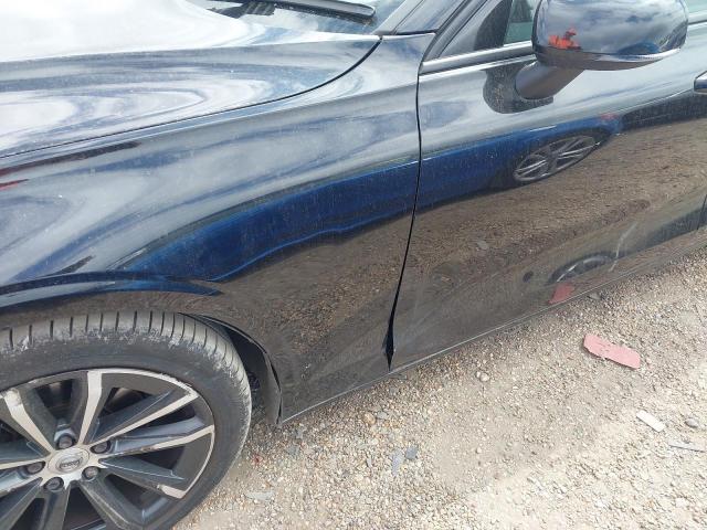 2020 VOLVO V60 2.0 B3P MOMENTUM 5DR AUTO