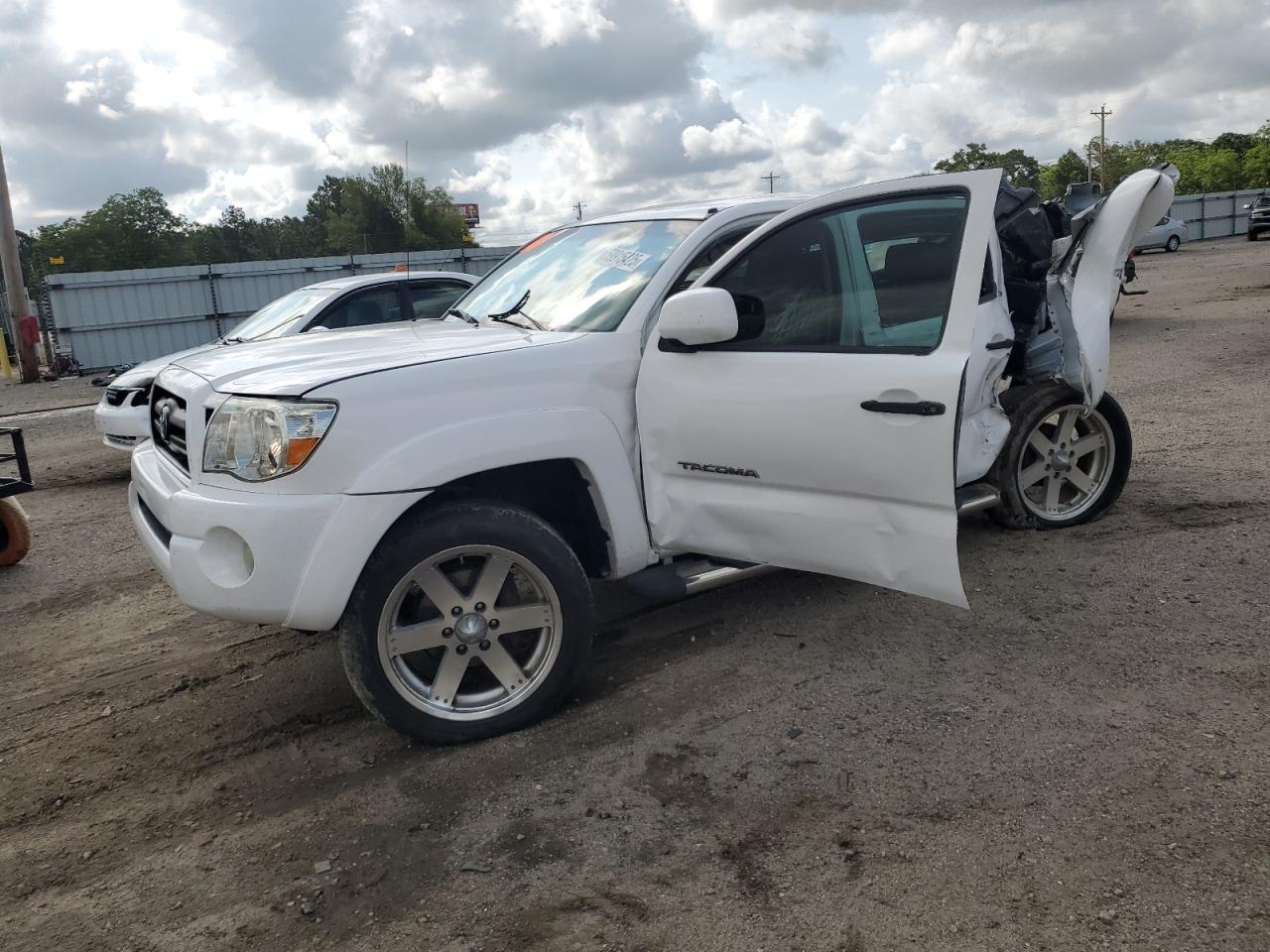 2008 Toyota Tacoma Double Cab Prerunner for Sale in Newton, AL - Rear End
