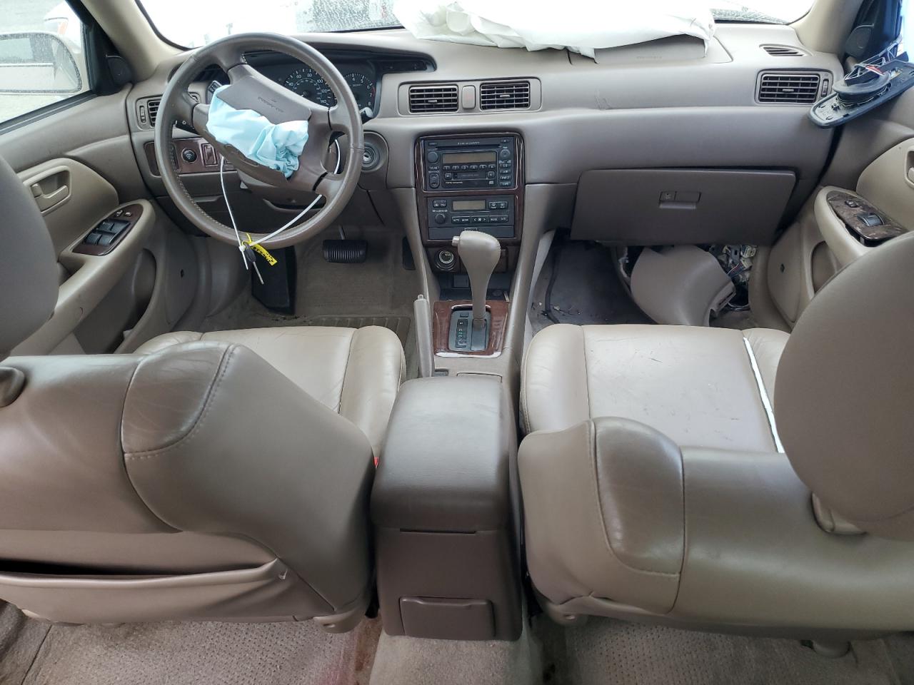 2000 Toyota Camry Le VIN: 4T1BF28K7YU948369 Lot: 58549615