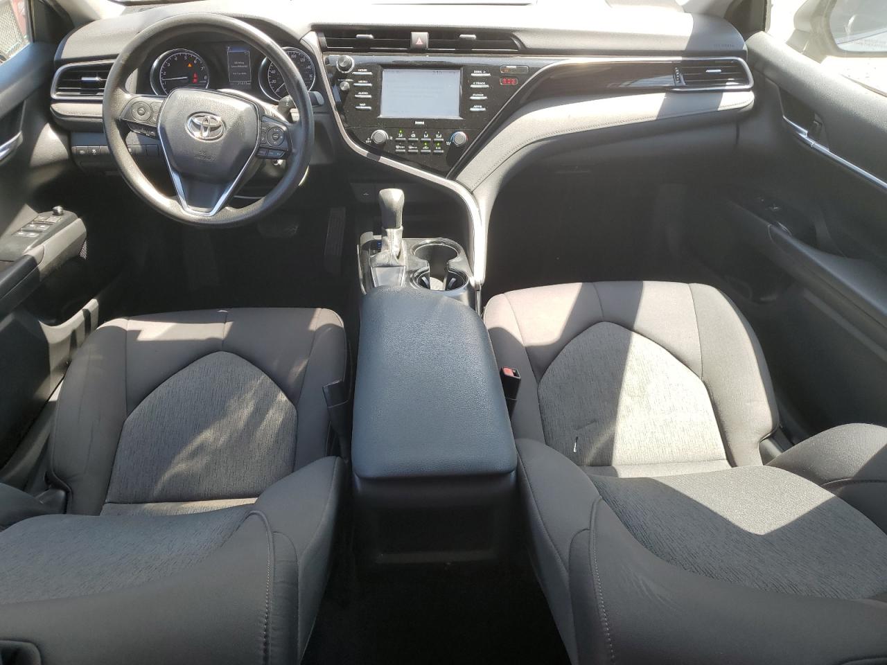 2020 Toyota Camry Le VIN: 4T1C11AK0LU898186 Lot: 62608055