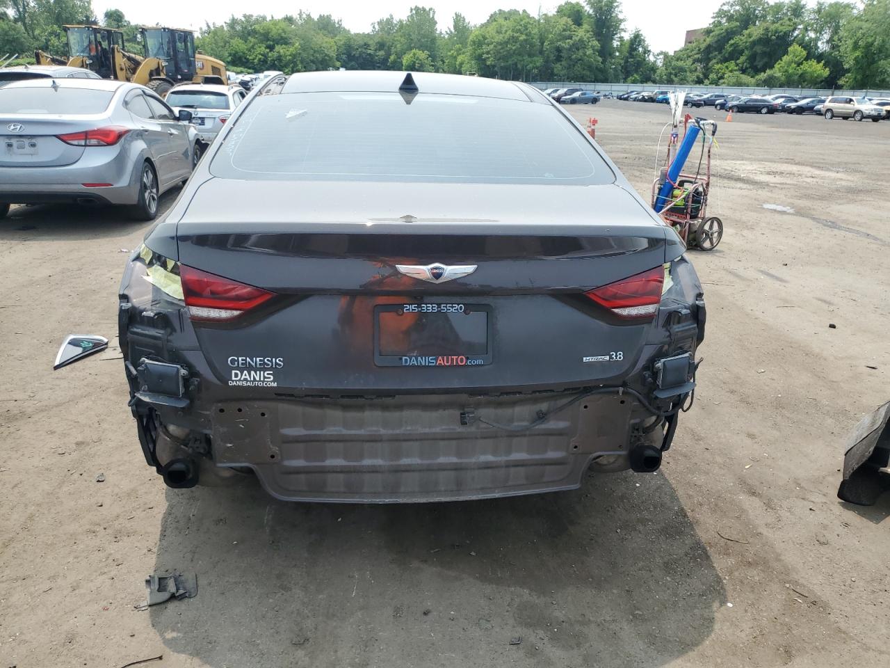 2015 Hyundai Genesis 3.8L VIN: KMHGN4JEXFU061354 Lot: 58845875