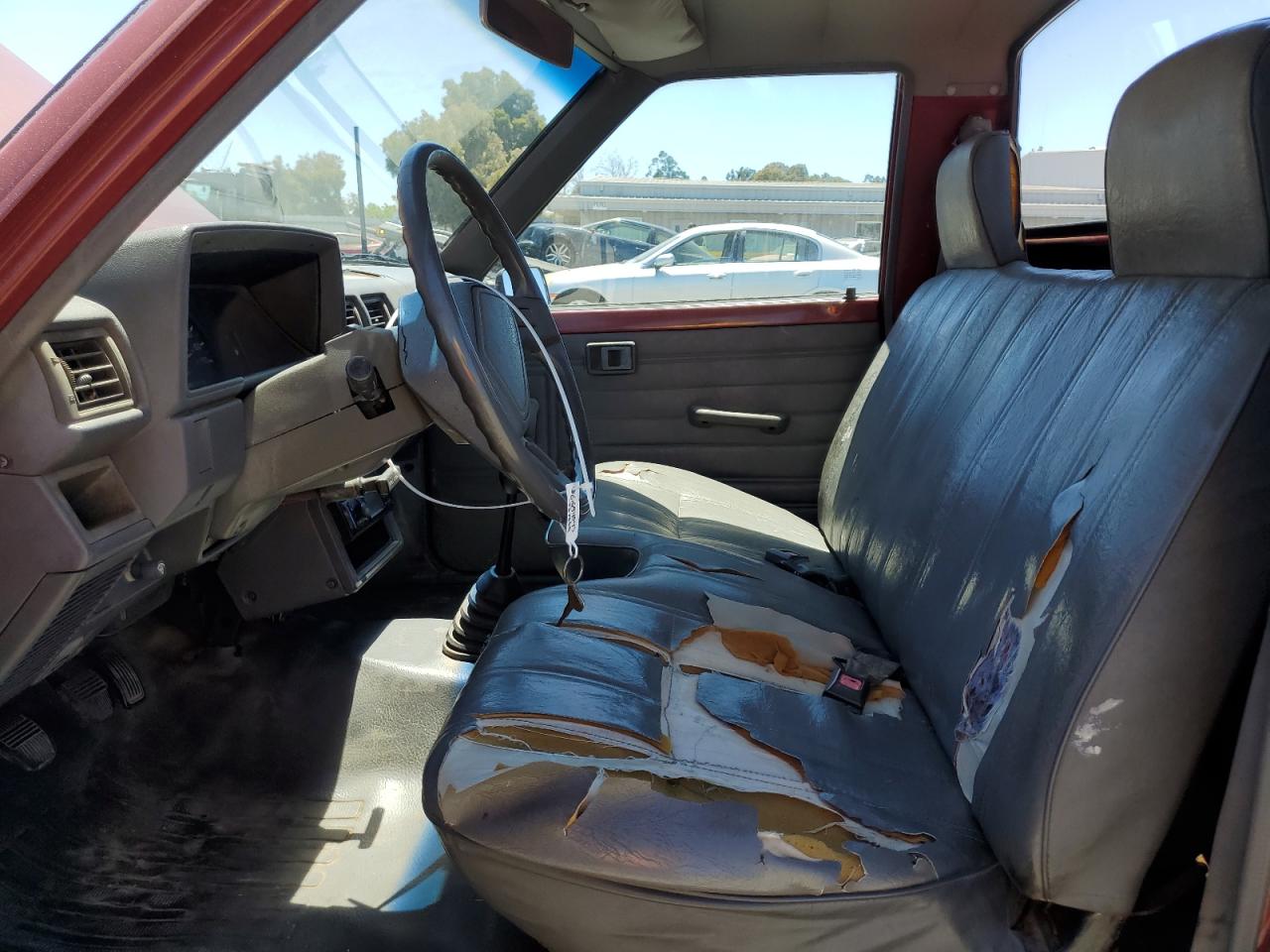 1988 Toyota Pickup 1/2 Ton Rn50 VIN: JT4RN50R8J5122940 Lot: 61684045