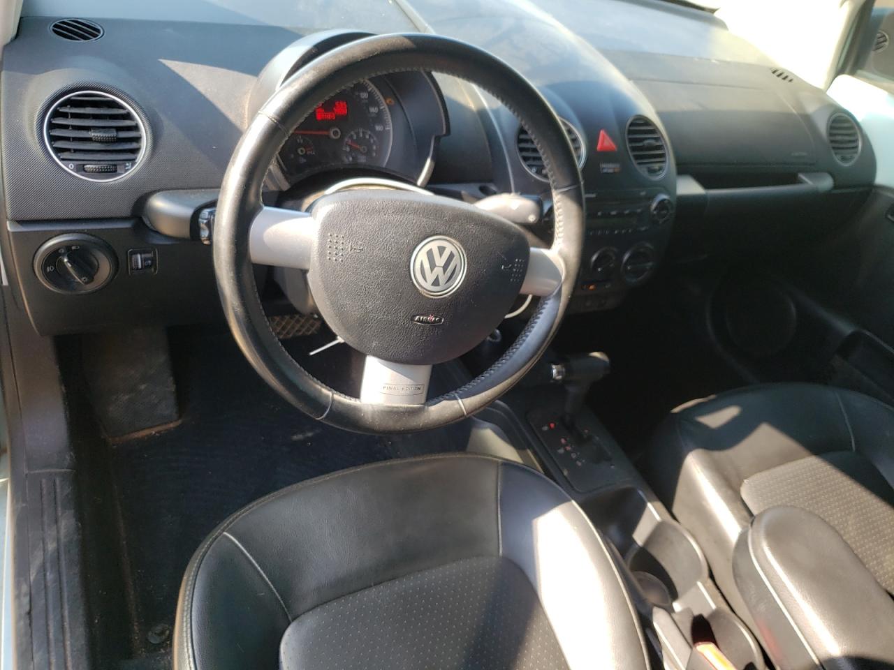 2010 Volkswagen New Beetle VIN: 3VWRG3AG0AM027565 Lot: 61908315