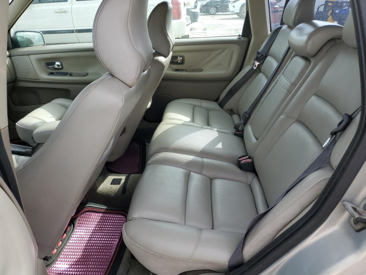 2000 Volvo V70 Glt VIN: YV1LW56D1Y2671822 Lot: 60881205