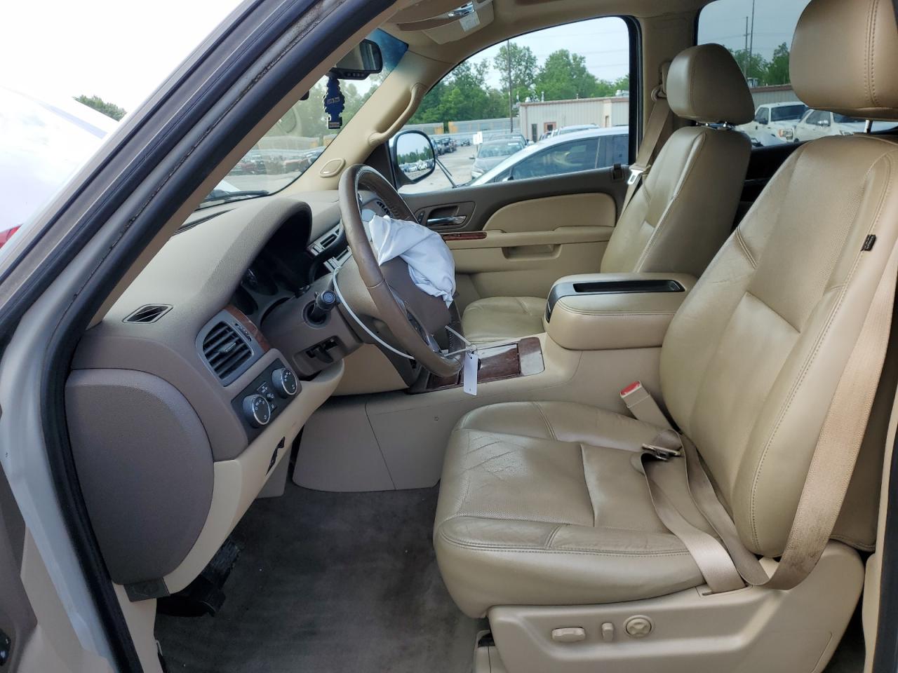 2011 Chevrolet Tahoe K1500 Ltz VIN: 1GNSKCE09BR121421 Lot: 60055235