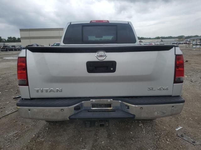 Pickups NISSAN TITAN 2014 Srebrny