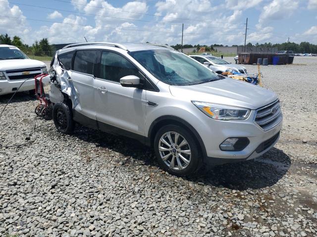  FORD ESCAPE 2018 Серебристый