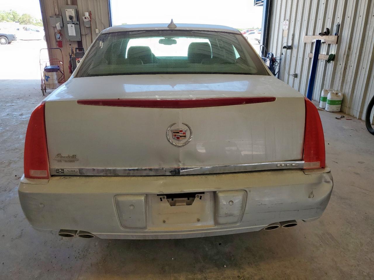 2011 Cadillac Dts Premium Collection VIN: 1G6KH5E64BU107353 Lot: 61818575