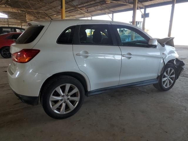  MITSUBISHI OUTLANDER 2015 Белы