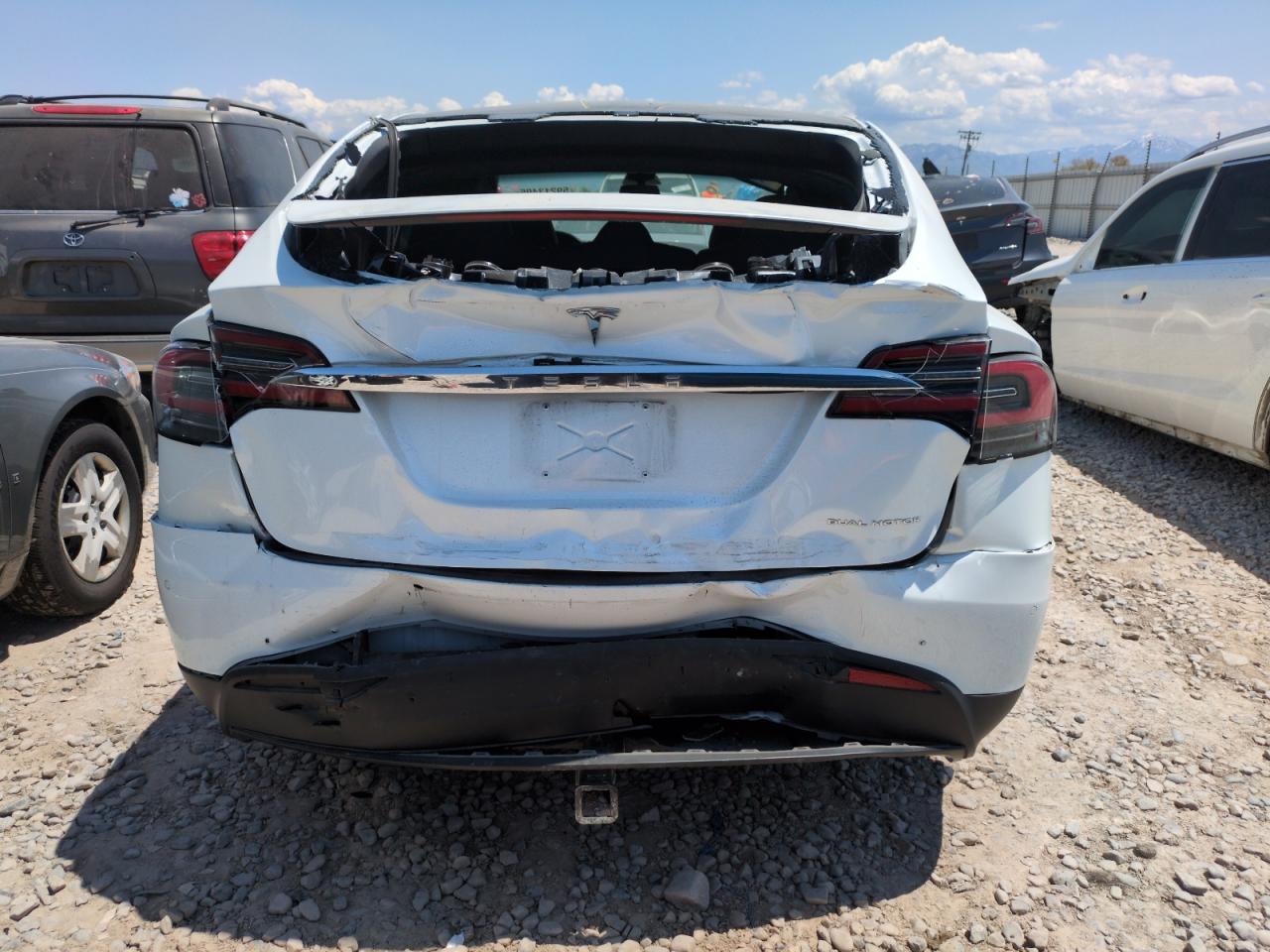 2019 Tesla Model X VIN: 5YJXCAE23KF207766 Lot: 59213495