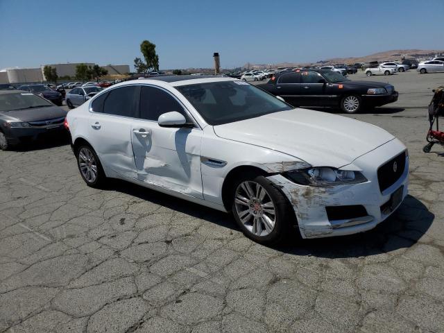  JAGUAR XF 2017 White