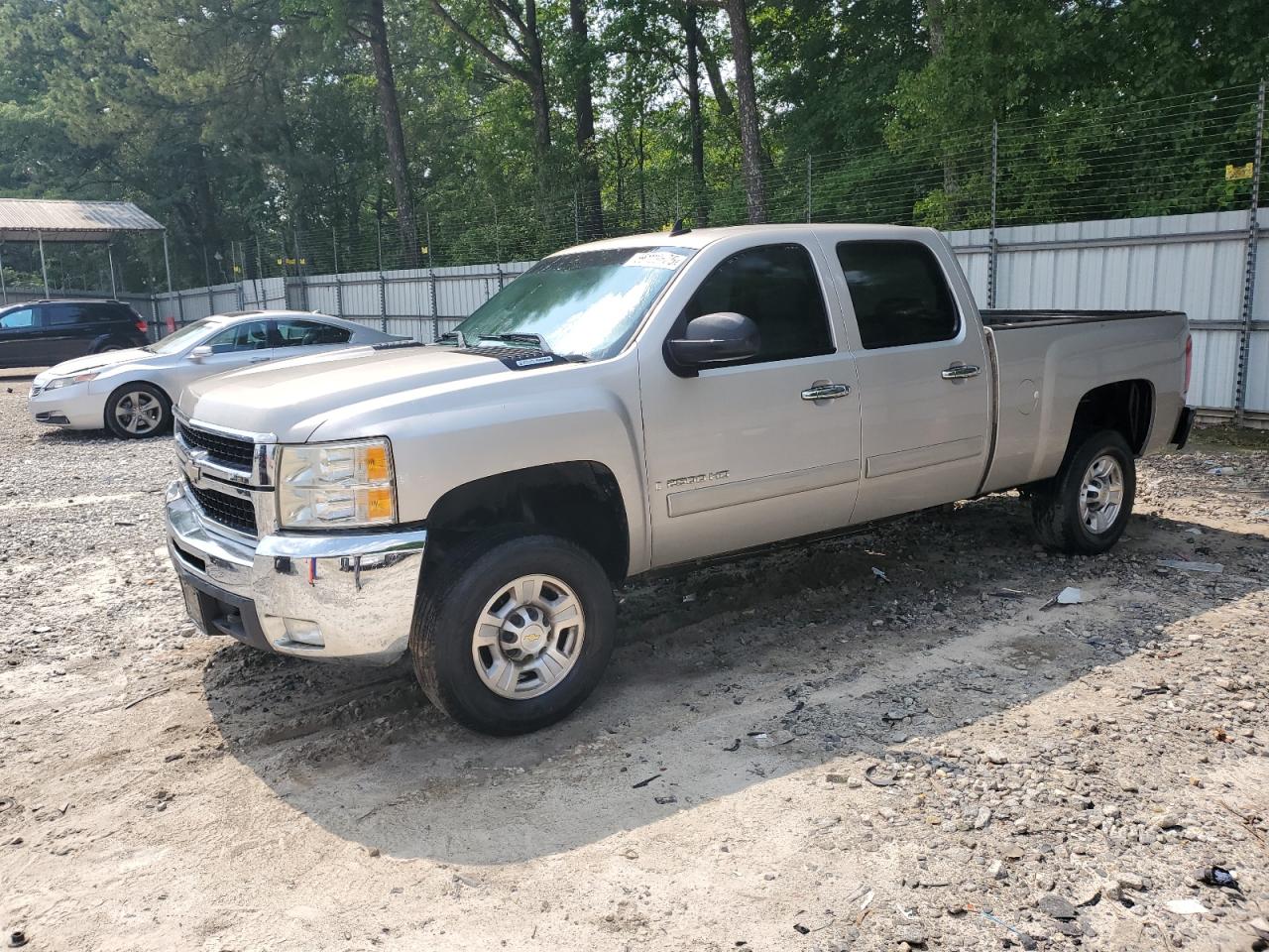 2008 Chevrolet Silverado C2500 Heavy Duty for Sale in Austell, GA - Rear End