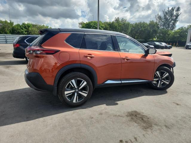  NISSAN ROGUE 2021 Pomarańczowy