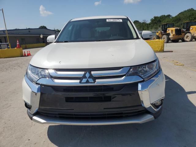  MITSUBISHI OUTLANDER 2018 Biały