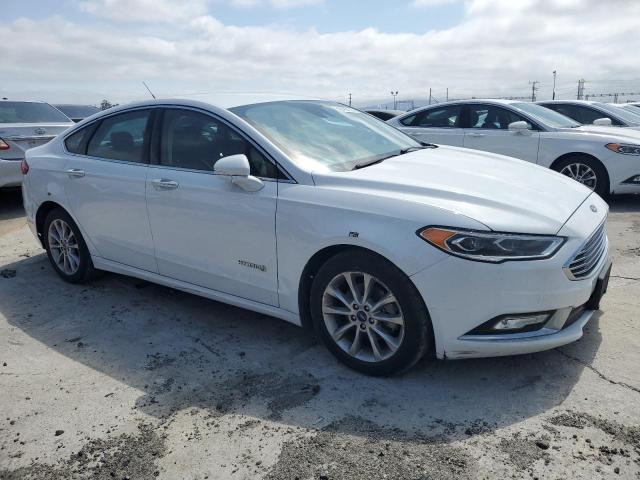 Седаны FORD FUSION 2017 Белый