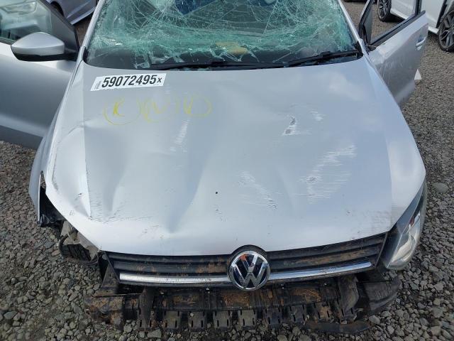 2015 VOLKSWAGEN POLO SE
