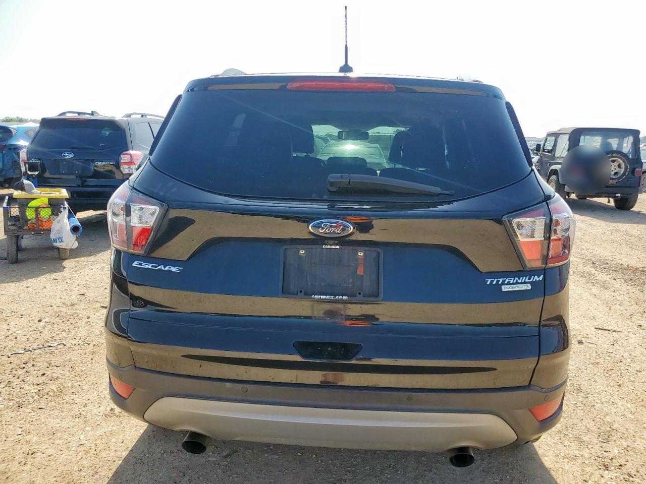 1FMCU0J93HUA26347 FORD ESCAPE 2017