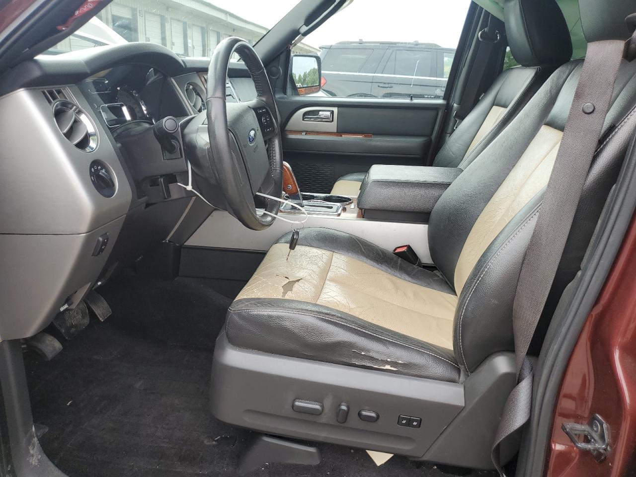 2010 Ford Expedition Eddie Bauer VIN: 1FMJU1H5XAEB72924 Lot: 62545325