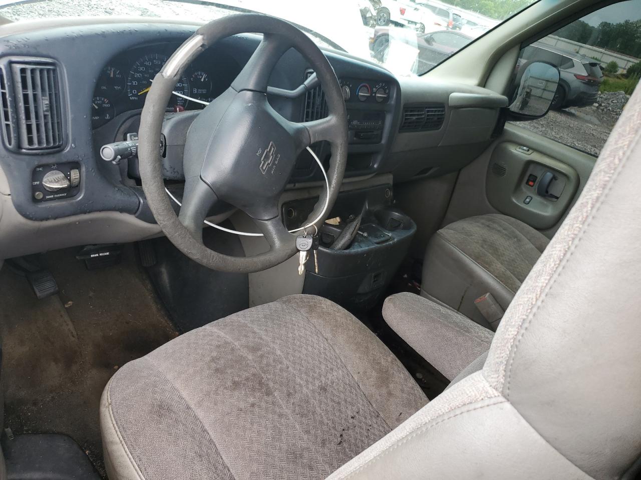 2000 Chevrolet Express G3500 VIN: 1GAHG39RXY1256579 Lot: 61047265